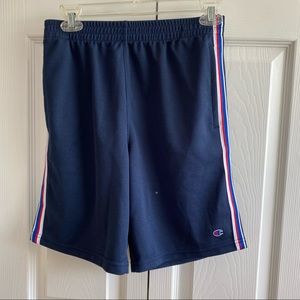 Champion   Athleticwear Graphic Short Size L